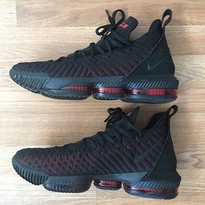 LeBron 16 Basketball Shoe